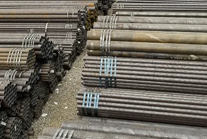 ASTM A795 Ponpye batay ERW Kabòn Steel Pipe Sch40 Nwa Penti